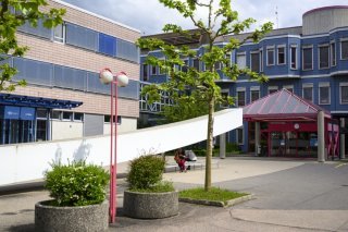 Les trois pétitions émanent du Pôle santé du Pays-d'Enhaut (PSPE), des Etablissements hospitaliers du Nord vaudois (eHnv) en photo (archives), et du Pôle santé Vallée de Joux (PSVJ). Keystone/LAURENT GILLIERON